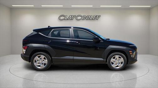 2025 Hyundai KONA SE