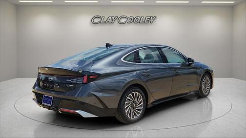 2025 Hyundai SONATA Hybrid Limited