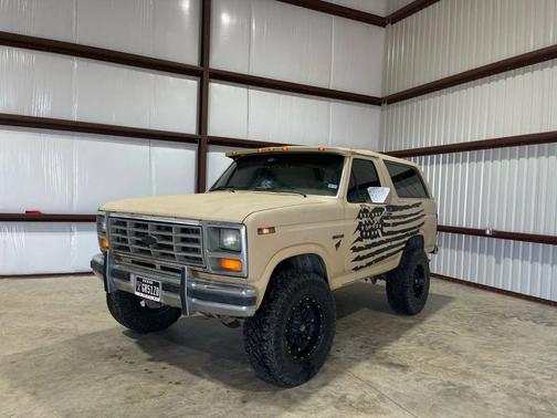 1986 Ford Bronco XLT 2D Utility 4WD