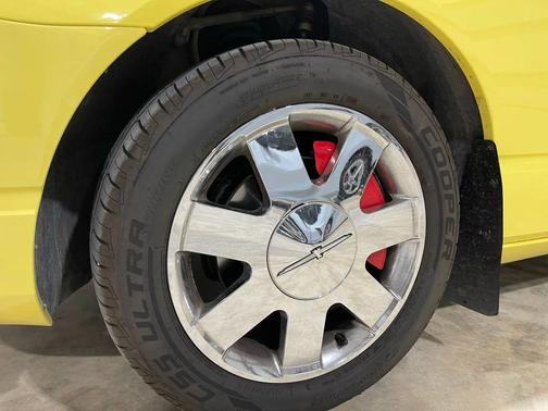2002 Ford Thunderbird Base
