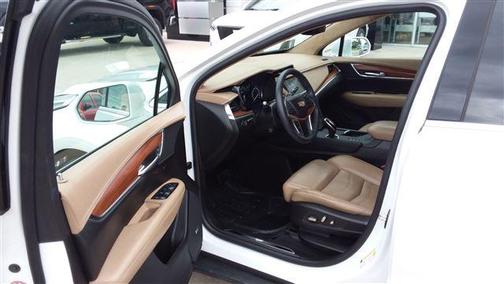 2017 Cadillac XT5 Platinum