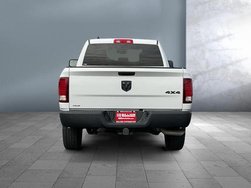 2022 RAM 1500 Classic Warlock Quad Cab 4x4 6'4' Box