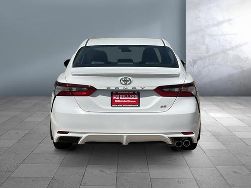 Ice Cap 2023 Toyota Camry SE