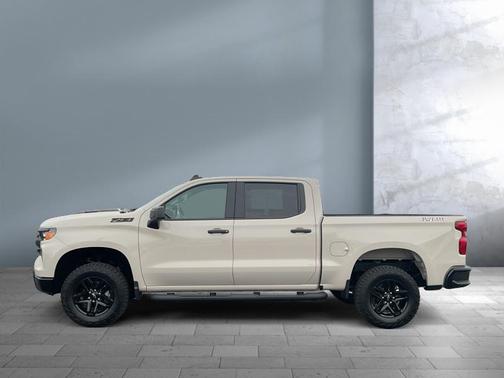 White Sands 2026 Chevrolet Silverado 1500 Custom Trail Boss