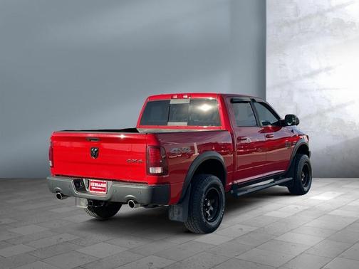 2019 RAM 1500 SLT