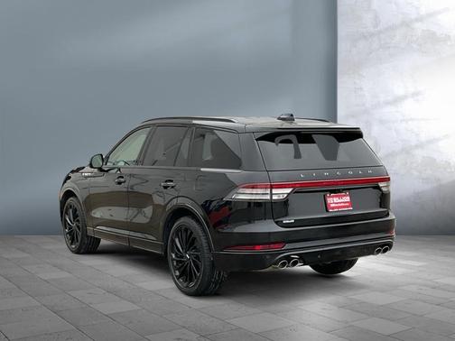 Infinite Black Metallic Clearcoat 2025 Lincoln Aviator Reserve AWD