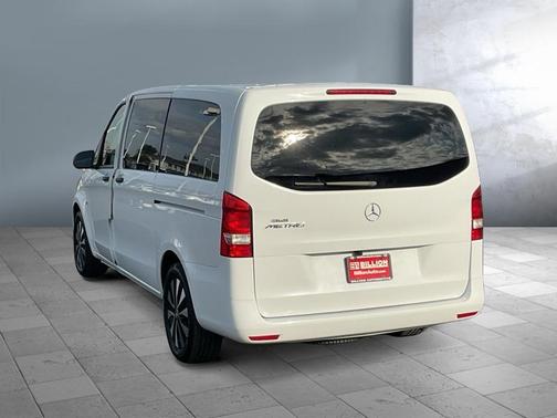 2022 Mercedes-Benz Metris Base