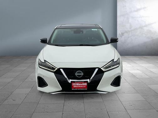 2023 Nissan Maxima SL