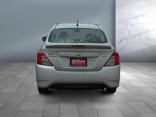 2019 Nissan Versa 1.6 SV