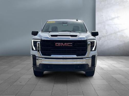 2024 GMC Sierra 2500 Pro