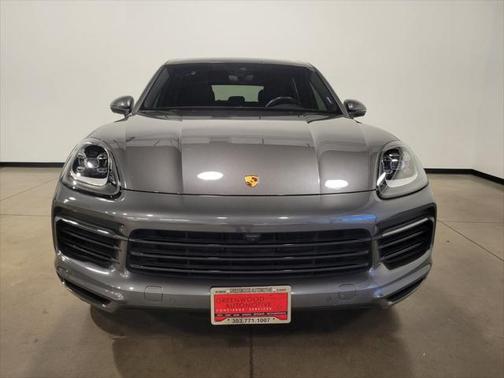 2023 Porsche Cayenne Platinum Edition