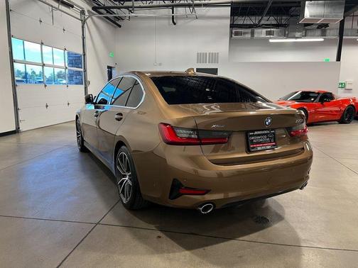 2019 BMW 330 xDrive