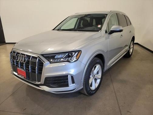 2024 Audi Q7 45 Premium Plus