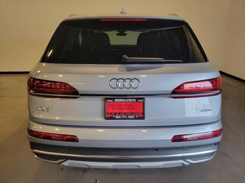 2024 Audi Q7 45 Premium Plus