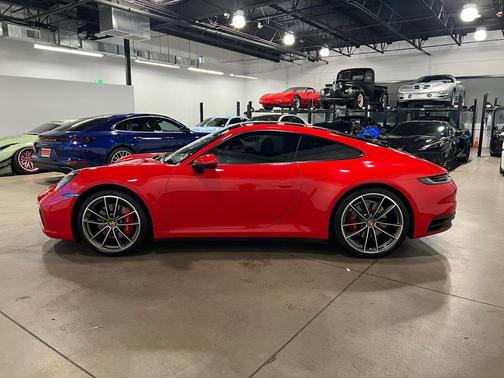 2020 Porsche 911 Carrera 4S