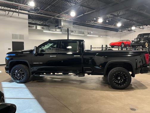 2021 Chevrolet Silverado 3500 High Country