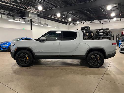 2022 Rivian R1T Adventure