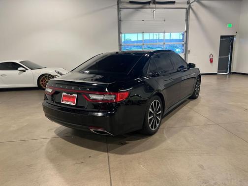 2017 Lincoln Continental Reserve
