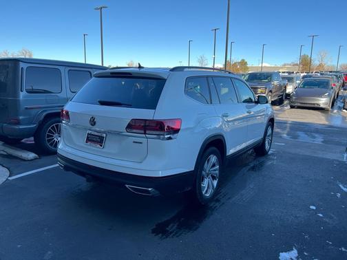 2022 Volkswagen Atlas 3.6L SE w/Technology