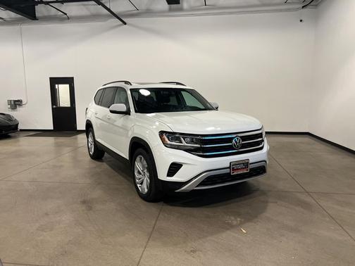 2022 Volkswagen Atlas 3.6L SE w/Technology