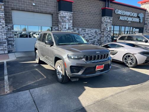 2023 Jeep Grand Cherokee Laredo