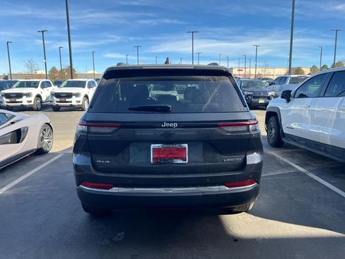 2023 Jeep Grand Cherokee Laredo