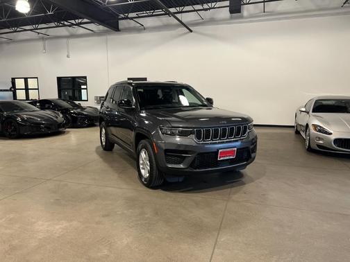 2023 Jeep Grand Cherokee Laredo