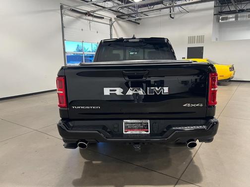 2025 RAM 1500 ST