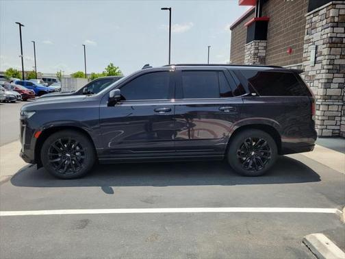 2022 Cadillac Escalade Sport