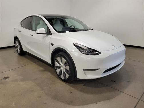 2021 Tesla Model Y Standard Range Rear-Wheel Drive