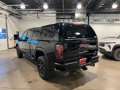 2024 GMC Sierra 2500 AT4