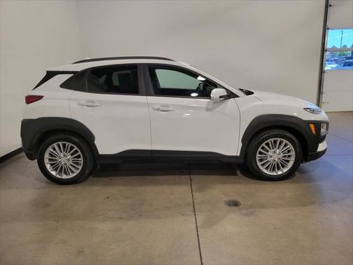 2021 Hyundai KONA SEL Plus