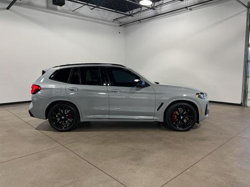 2022 BMW X3 M40i