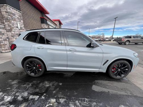 2022 BMW X3 M40i
