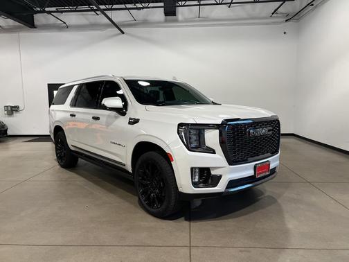2023 GMC Yukon XL Denali Ultimate