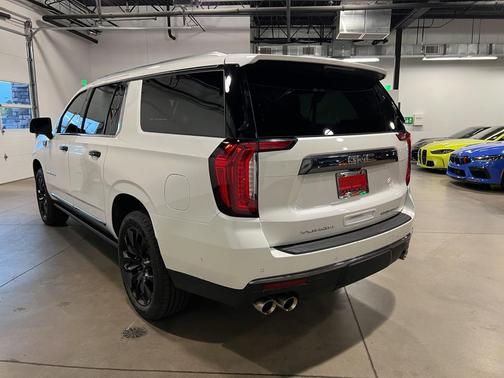 2023 GMC Yukon XL Denali Ultimate