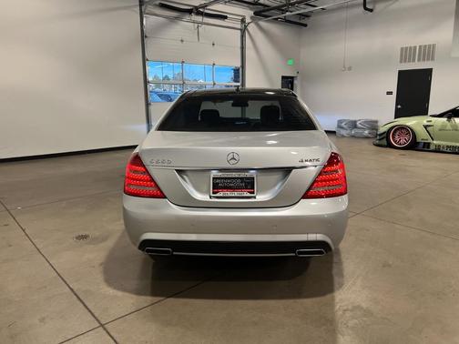 2013 Mercedes-Benz S-Class 4MATIC