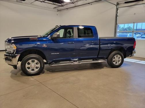 2020 RAM 3500 Big Horn Crew Cab 4x4 6'4' Box