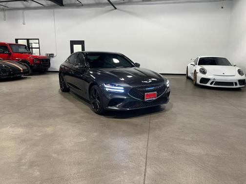 2023 Genesis G70 2.0T AWD