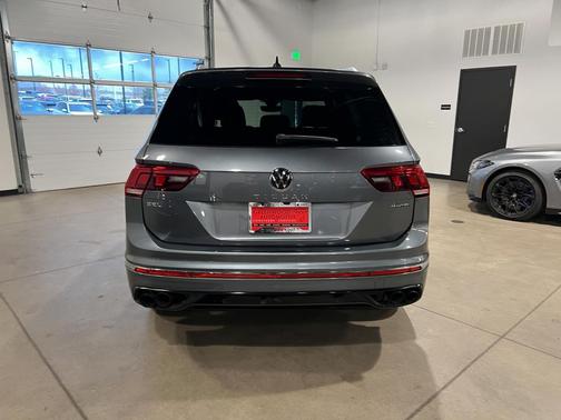 2022 Volkswagen Tiguan 2.0T SEL R-Line 4MOTION