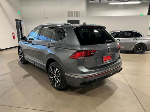 2022 Volkswagen Tiguan 2.0T SEL R-Line 4MOTION