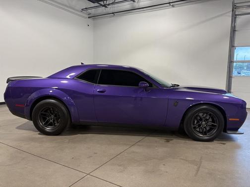 Plum Crazy Pearlcoat 2023 Dodge Challenger SRT Demon