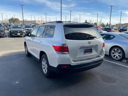 2013 Toyota Highlander SE