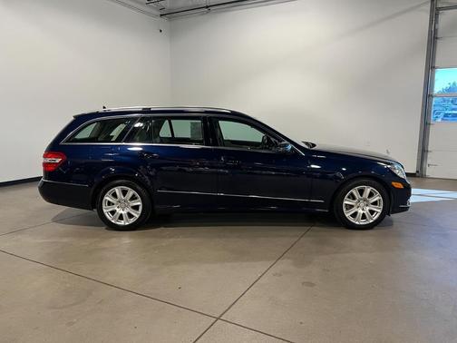 2013 Mercedes-Benz E-Class 4MATIC