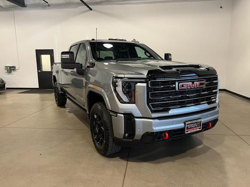 2025 GMC Sierra 2500 AT4