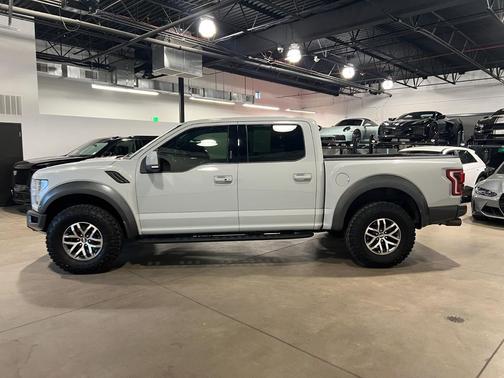 2017 Ford F-150 Raptor