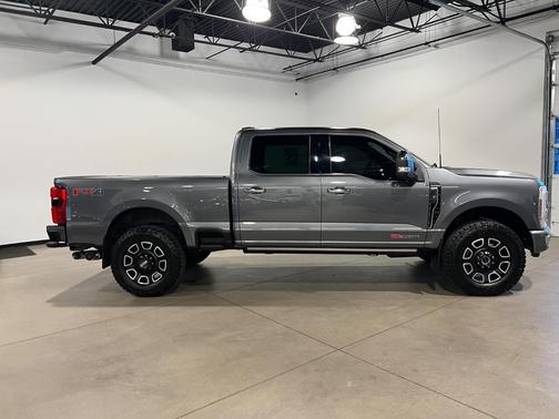 Carbonized Gray Metallic 2024 Ford F-250 Platinum
