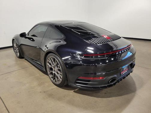 2020 Porsche 911 Carrera 4S