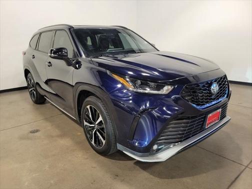 2022 Toyota Highlander XSE