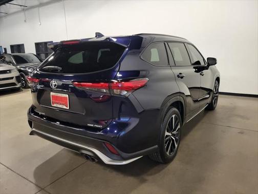 2022 Toyota Highlander XSE
